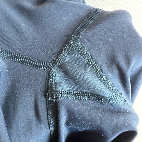 Lululemon Navy Leggings - Picture 5 of 6